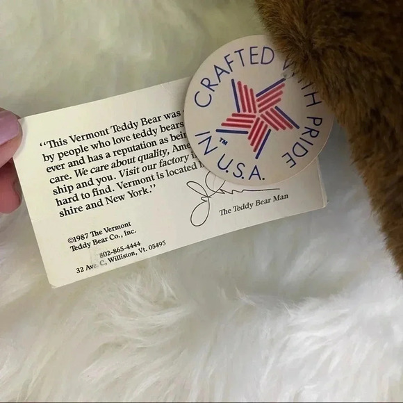 The Vermont Teddy Bear Company Vintage Teddy Bear - Picture 5 of 8